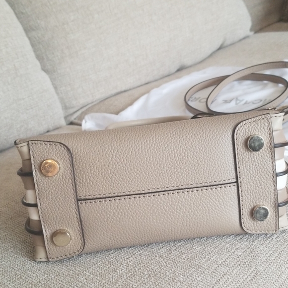 Michael Kors Small Mercer Tote - Picture 5 of 7